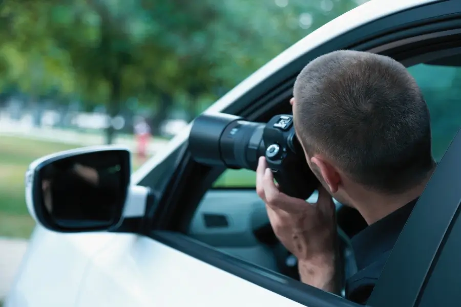 Private investigator conducting discreet domestic investigation in South Florida home